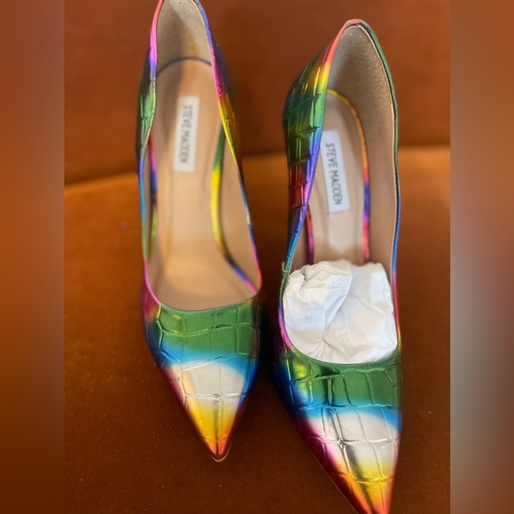 Steve Madden Vala Multi Rainbow Pump - Picture 7 of 8